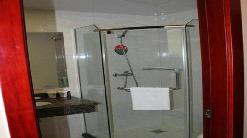 בית מלון כפרי Greentree Inn Rizhao Haiqu East Road