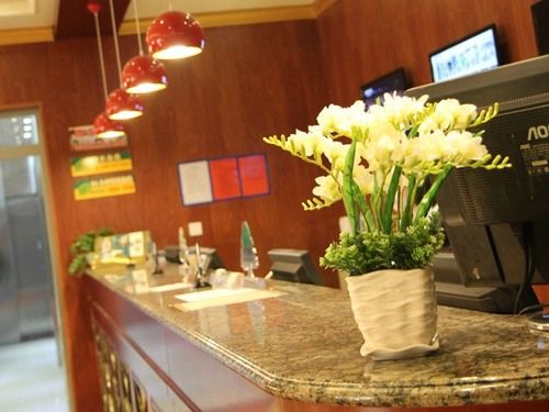 호텔 Greentree Inn Tianjin Xiqing Development Zone Renrenle Square Express