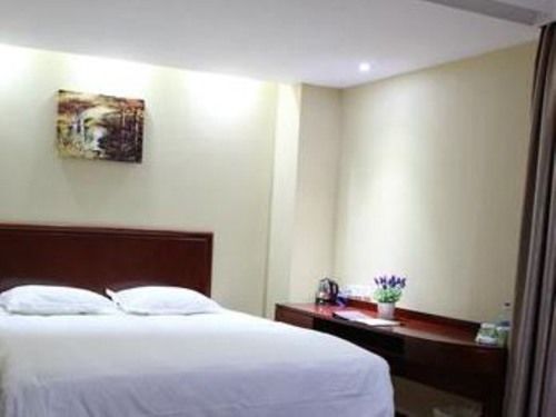 호텔 Greentree Inn Tianjin Xiqing Development Zone Renrenle Square Express