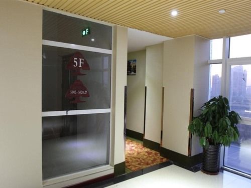 호텔 Greentree Inn Tianjin Xiqing Development Zone Renrenle Square Express