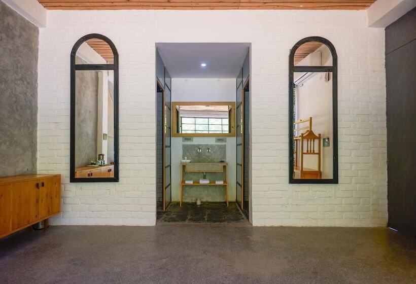 בית מלון כפרי Nishantam Sanctuary Rishikesh