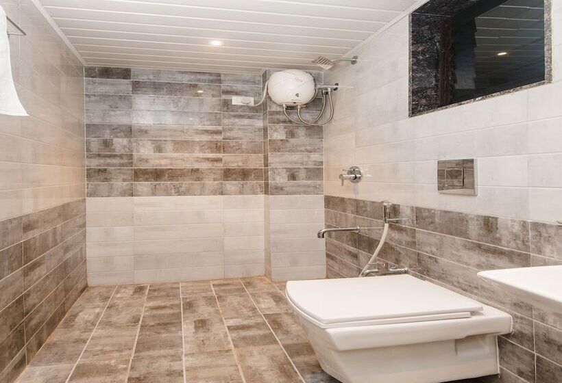 فندق Oyo 12894 Bunty Residency