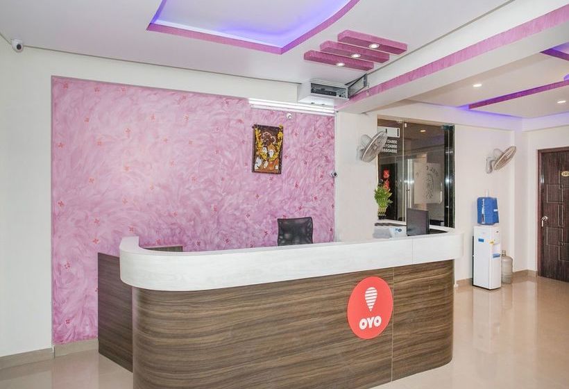فندق Oyo 13745 Cmn Stay