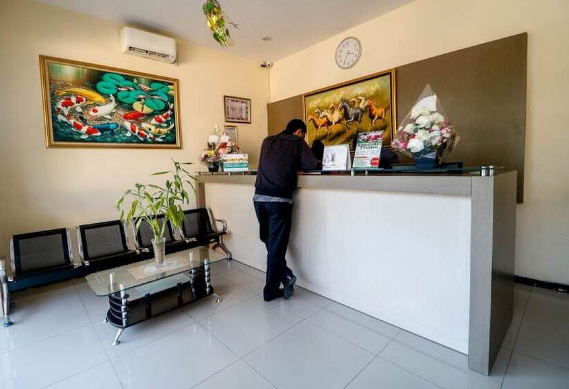 酒店 Reddoorz Near Pasar Tarapung Siring Banjarmasin