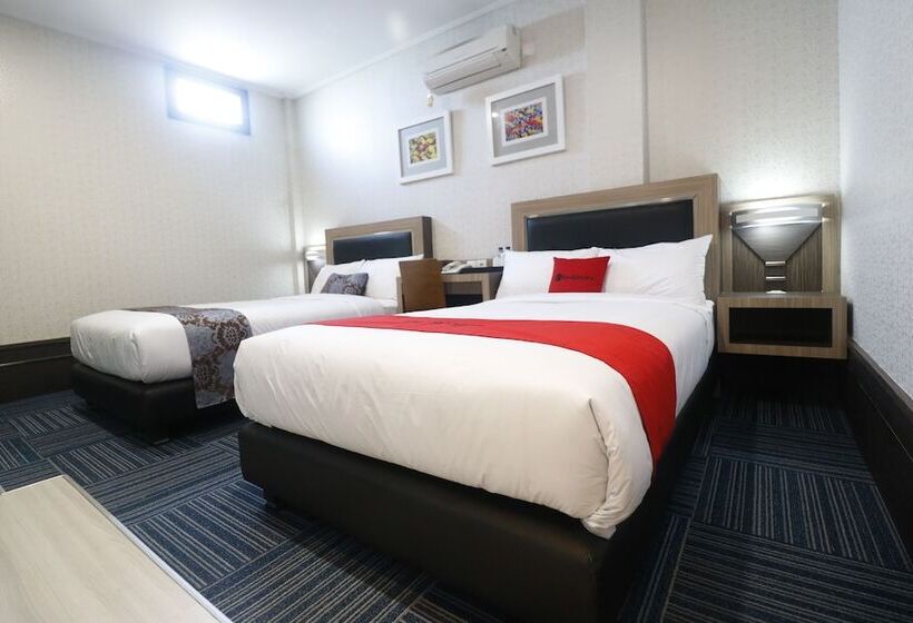 酒店 Reddoorz Near Taman Bekapai