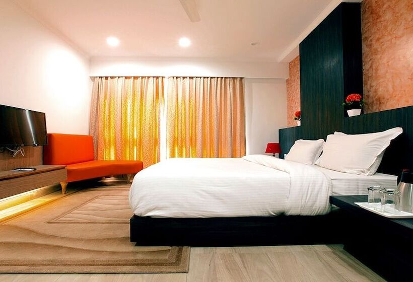 Отель Santosh Dham