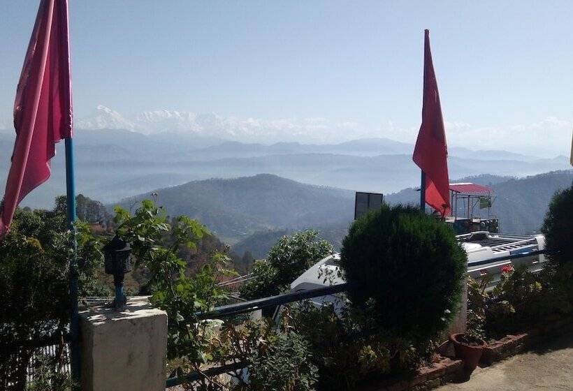 Отель Sumit  Kausani