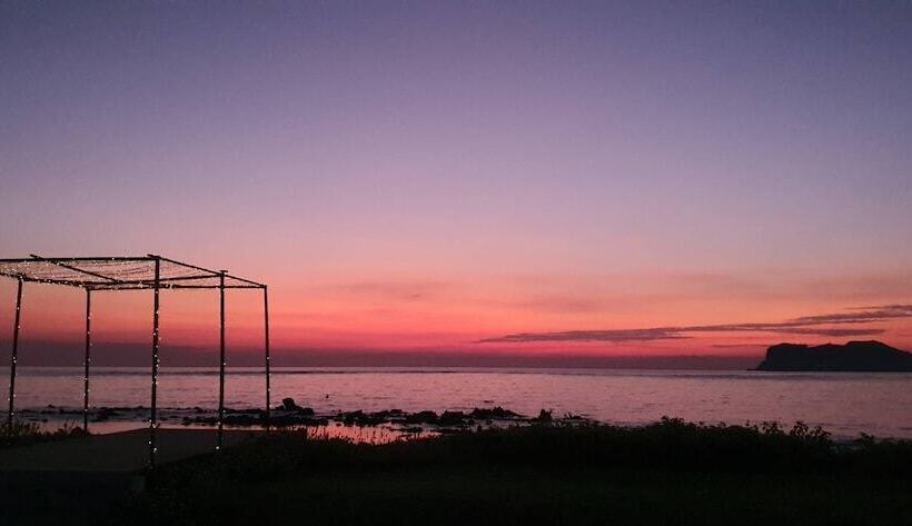 Szálloda The Beach Resort & Residence   Sha Plus