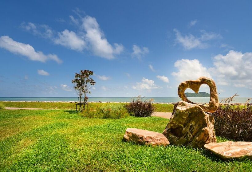 Szálloda The Beach Resort & Residence   Sha Plus