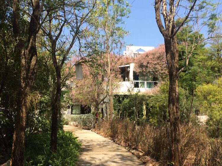 Отель The Nagaya Resort