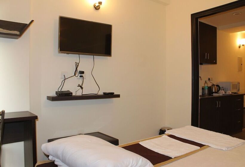 בית מלון כפרי The Royal Park