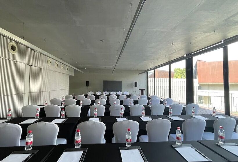 The Sifang Hotel Nanjing, Autograph Collection