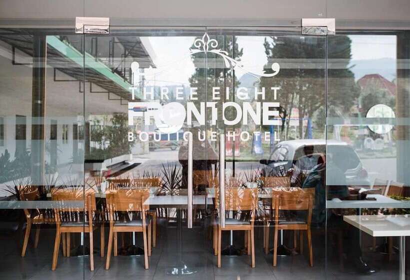 هتل Three Eight Front One Boutique Batu Malang