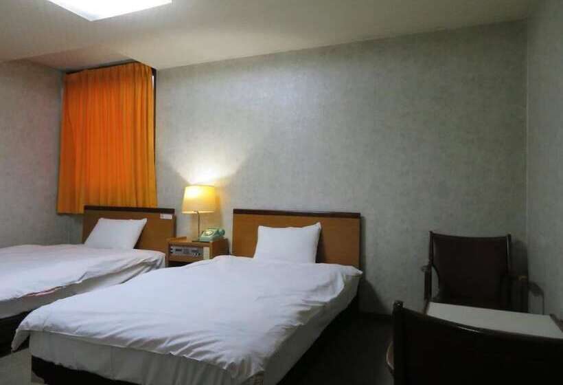 酒店 Tsuyama Grand