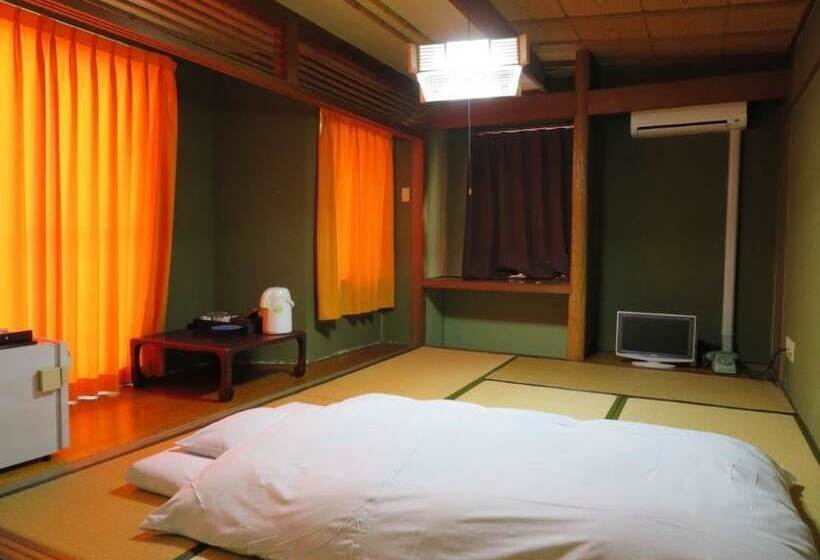 酒店 Tsuyama Grand