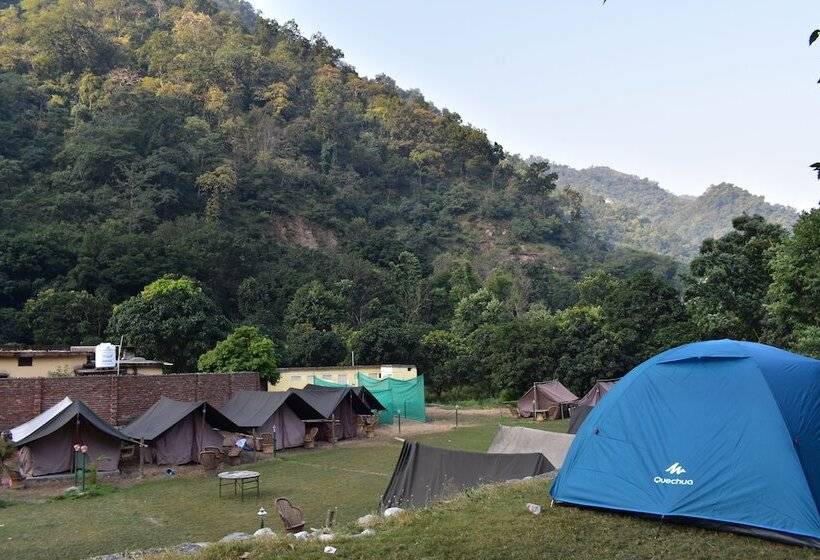 בית מלון כפרי Wildhawk Adventures