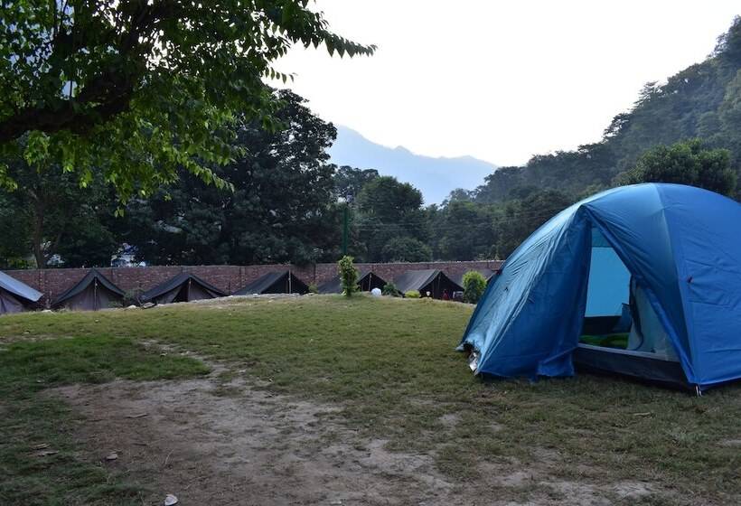 בית מלון כפרי Wildhawk Adventures