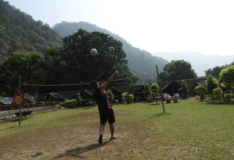 בית מלון כפרי Wildhawk Adventures