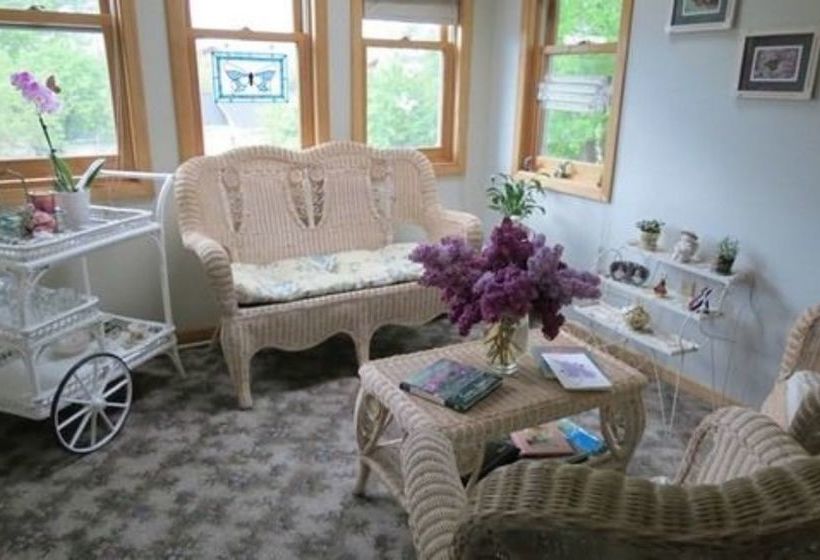 Lilac Village Bed & Breakfast