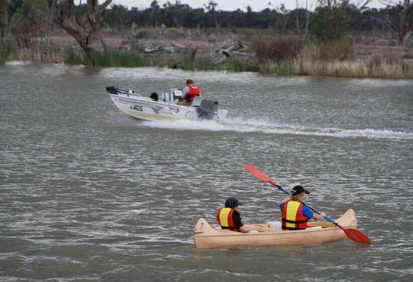 Mundic Waterfront Cottages