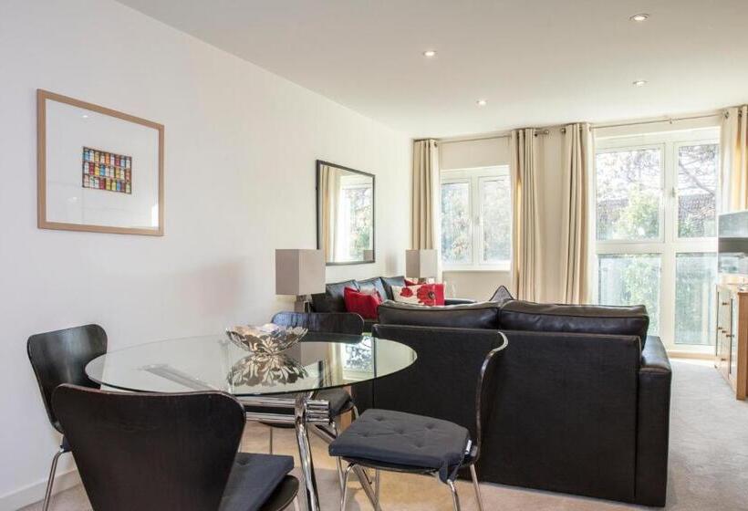 Oakdale At Park Heights