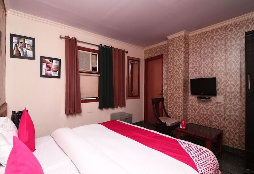 Oyo 14931 Hotel Step In