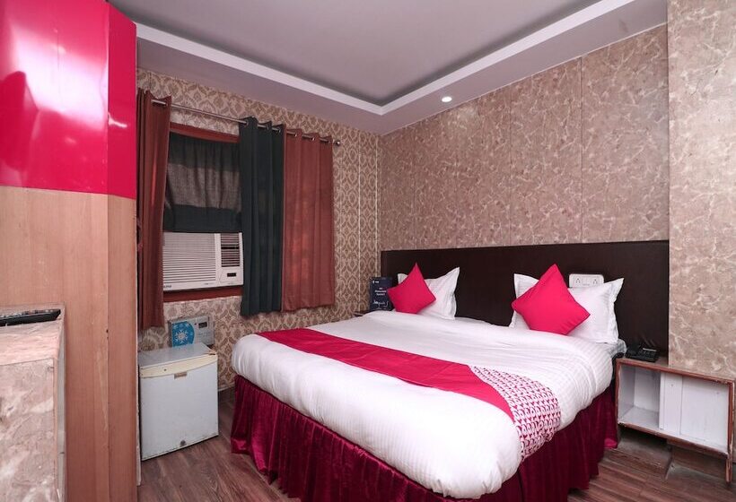 Oyo 14931 Hotel Step In