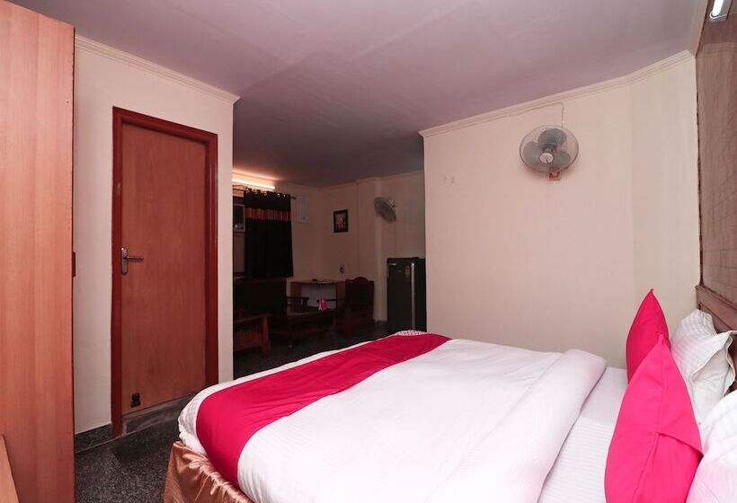 Oyo 14931 Hotel Step In