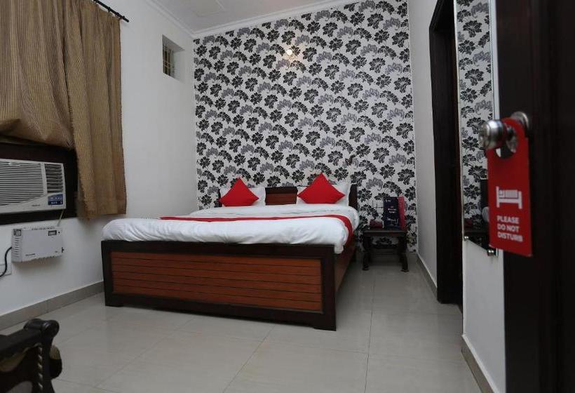 Oyo 15481 Hotel Star