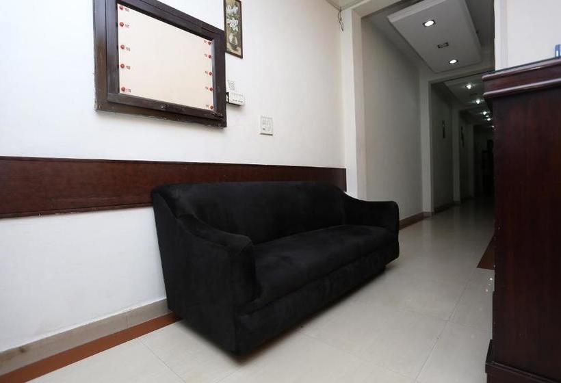 Oyo 15481 Hotel Star