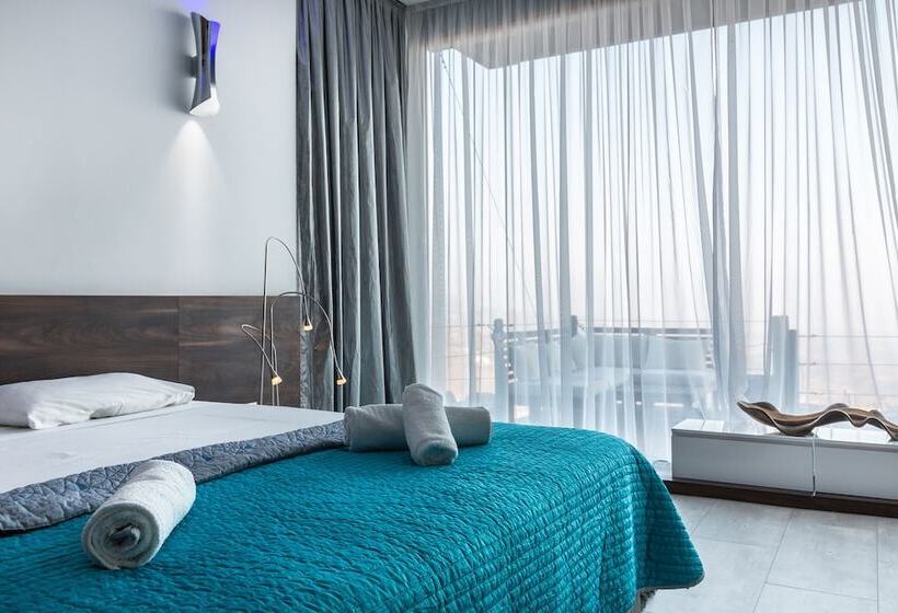 Panorama & Oceania Villas