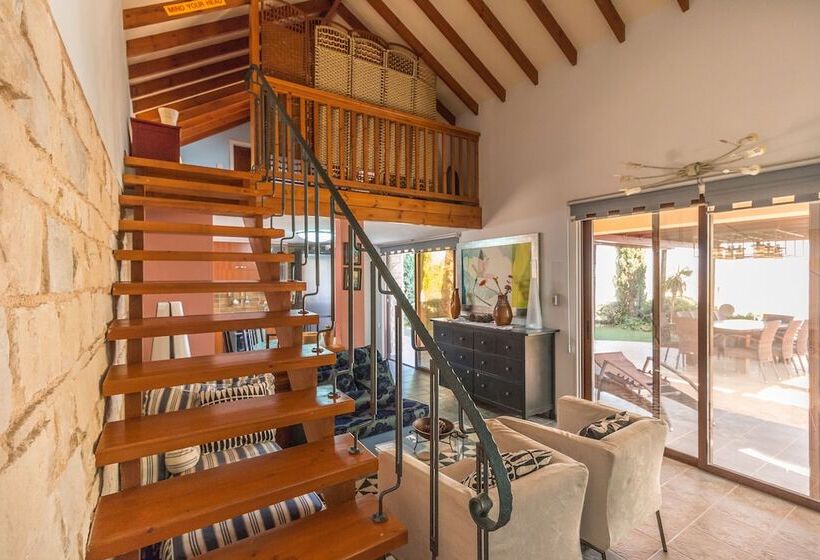 Panorama & Oceania Villas