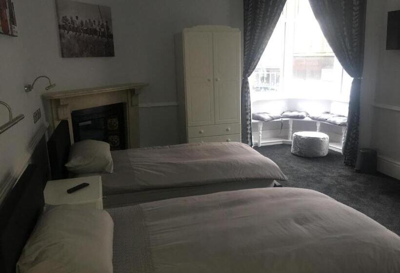 פנסיון Addison House