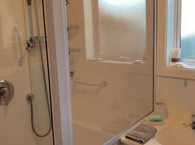 膳宿费 Bluff Port Vista