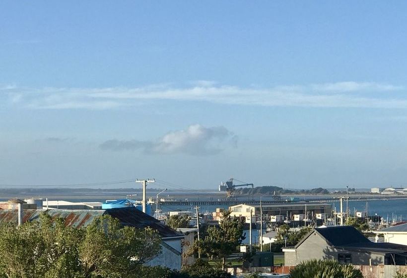 膳宿费 Bluff Port Vista