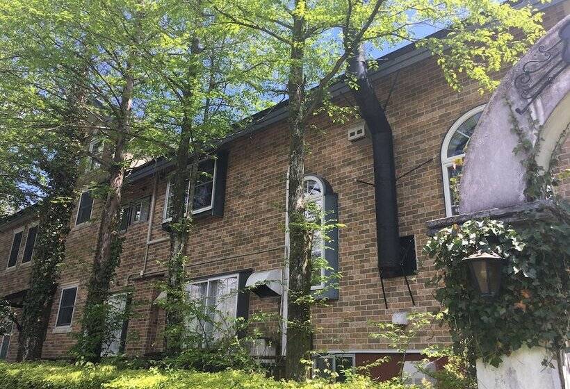 بنسيون Country Hotel Red Fox