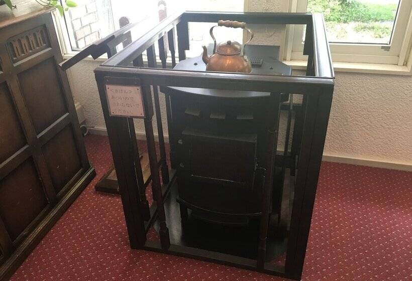 بنسيون Country Hotel Red Fox