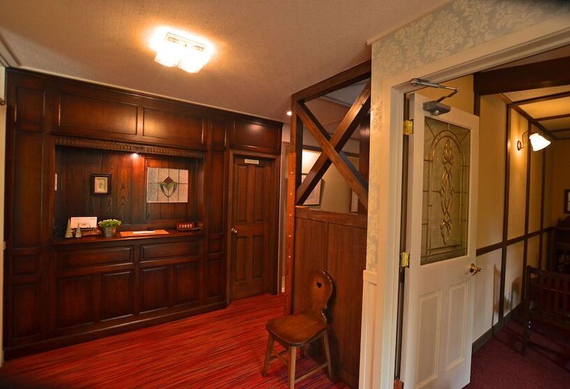 ペンション Country Hotel Red Fox