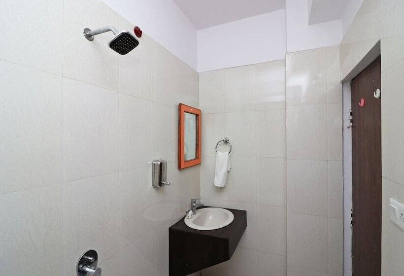 ペンション Oyo 13884 Holiday Homes