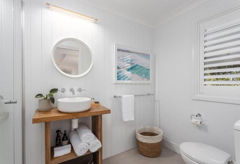 פנסיון Finns At Old Bar