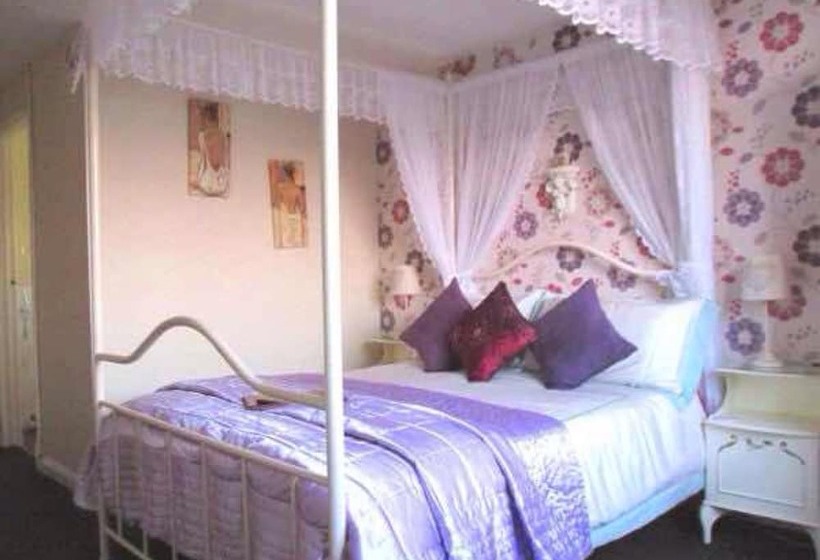 膳宿费 The Sunningdale