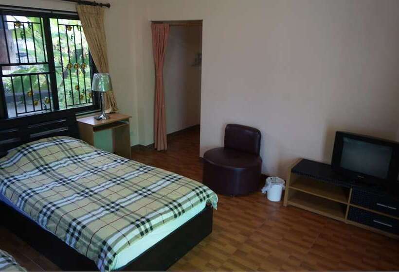 بنسيون Three Moon