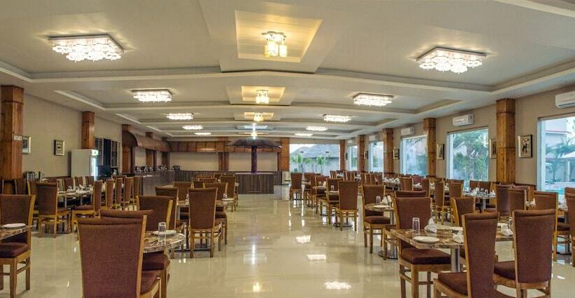 אתר נופש Corbett The Grand