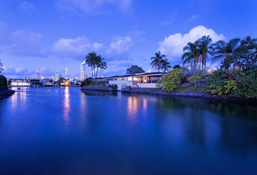 Sardinia 7 Bedroom Waterfront House   Q Stay