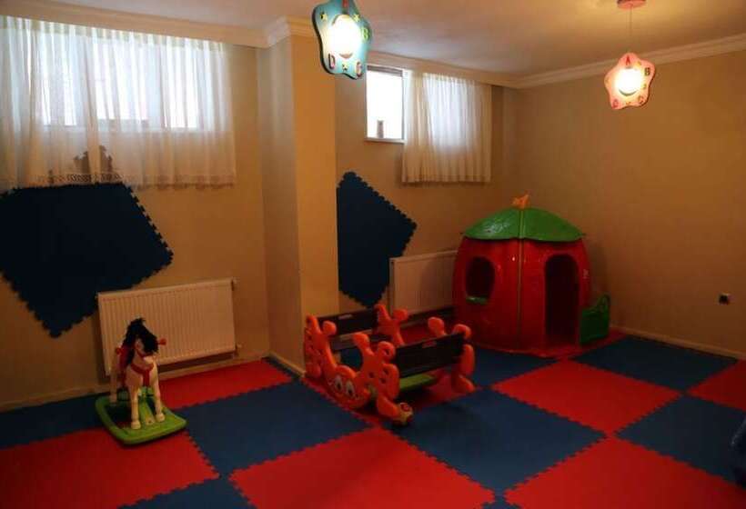 Sarikamis Kar Otel