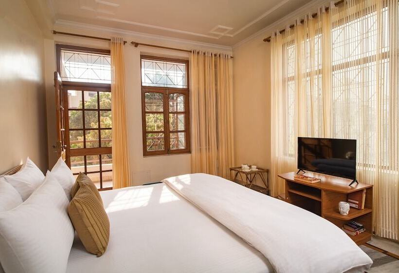 The Ayali, Rishikesh