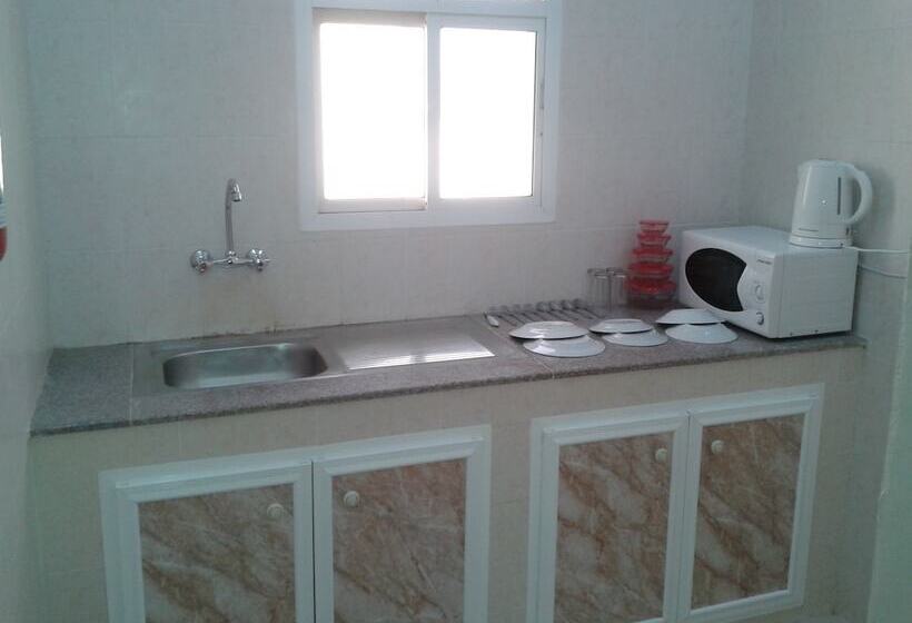 Al Basateen Hotel Apartment