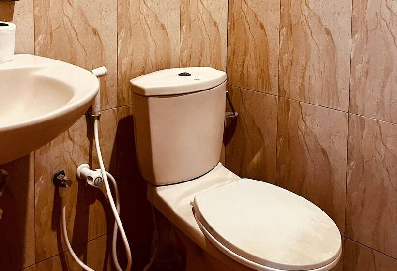 فندق صغير Funky Leopard Safari Lodge Bordering Yala National Park