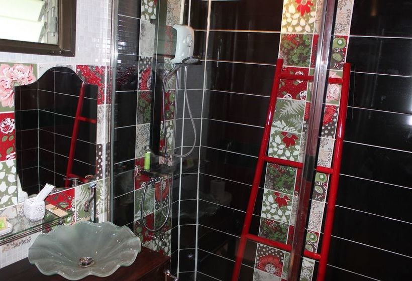 Bed and Breakfast Kalaka Homestay Auberge