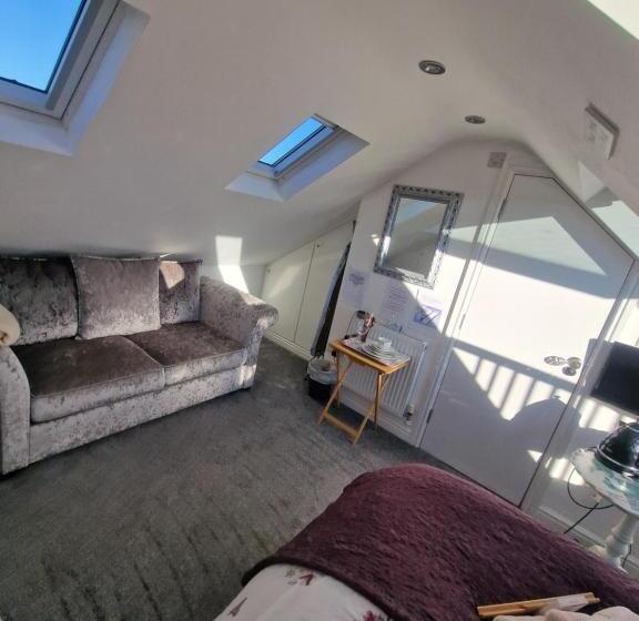 مبيت وإفطار Redwing Rise